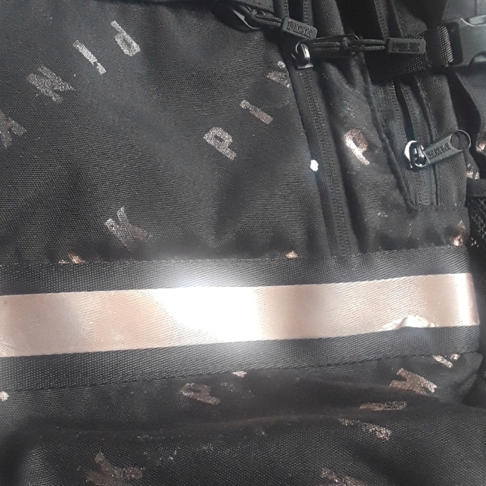 Pinks backpack - Picture 2 of 2